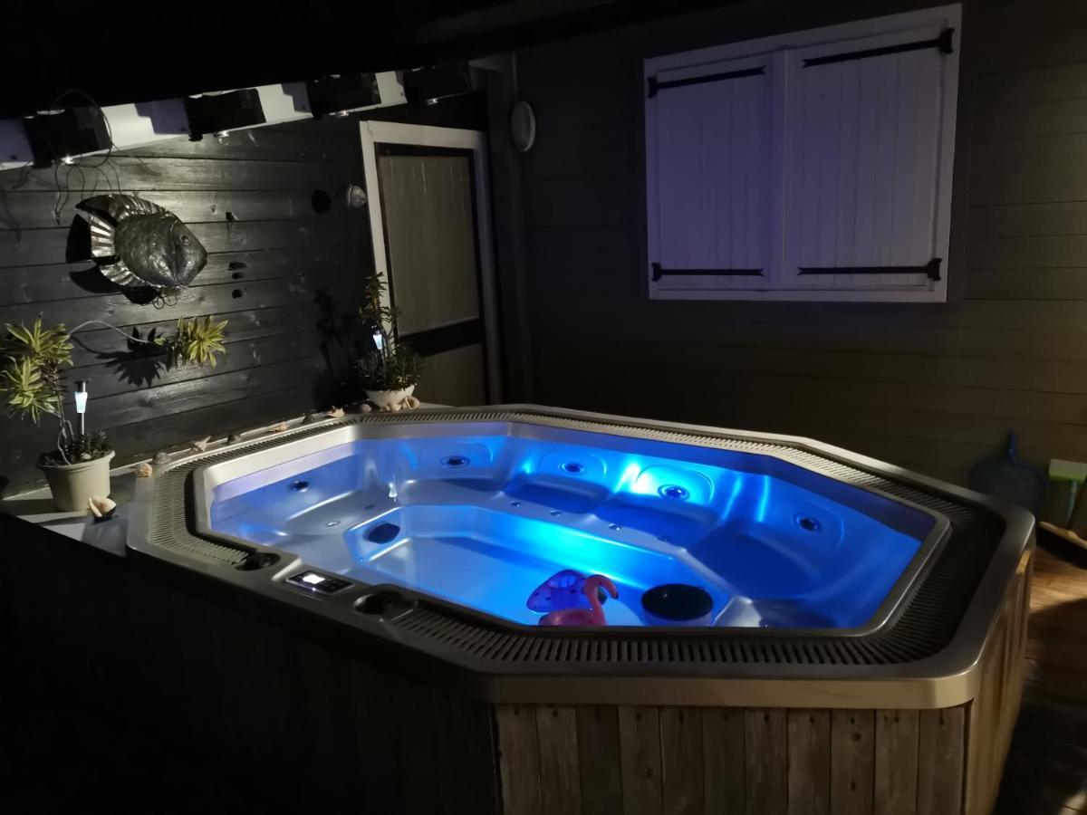 Bungalow La Perle - Jacuzzi - Piscine 圣弗朗索瓦 外观 照片